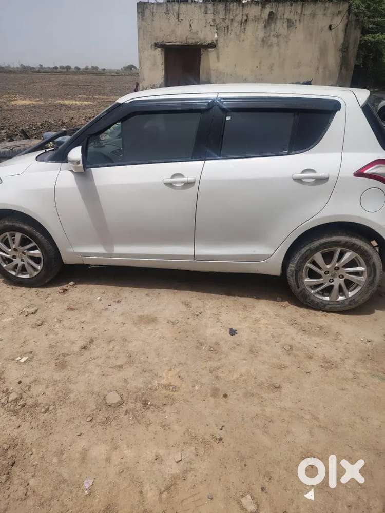 Maruti Suzuki Swift 2015 Petrol Manual