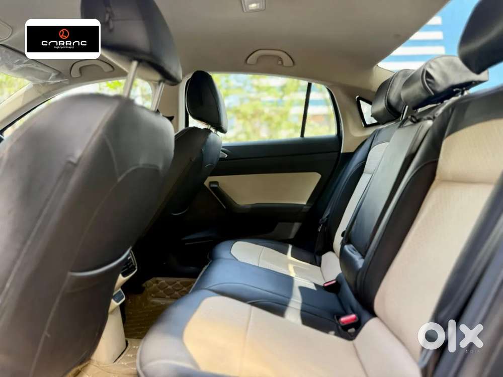 Skoda Slavia Ambition 1.0l Tsi At, 2024, Petrol