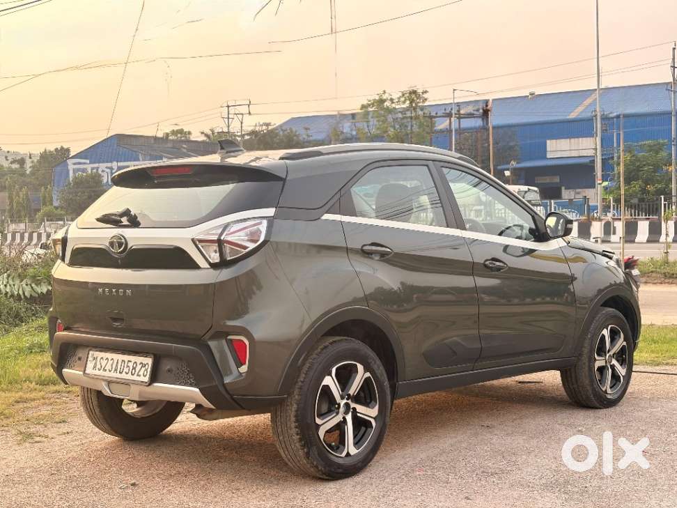 Tata Nexon 1.2 Revotron Xza Plus, 2022, Petrol