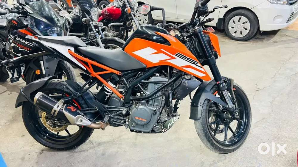 Mahindra Xuv500 2019 Diesel 99800 Km Driven