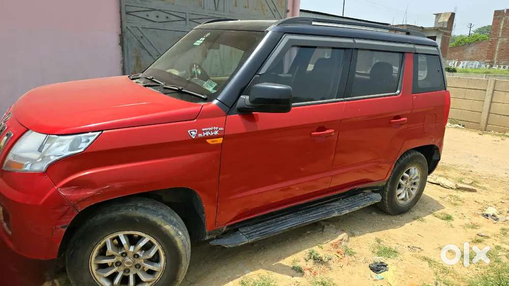 Mahindra Tuv 300 2017 Dual Tone