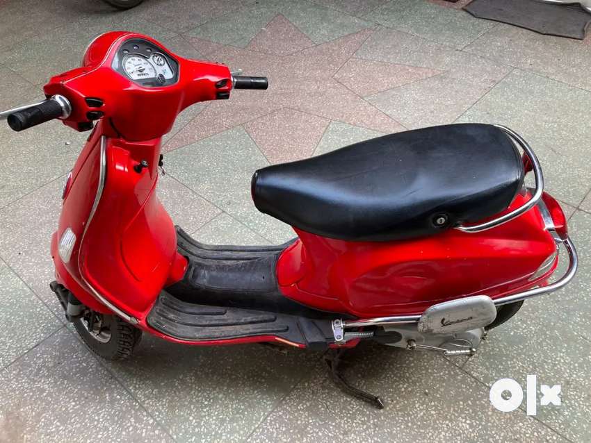 vespa moto guzzi (2014) - Used Two Wheeler for Sale in Jabalpur