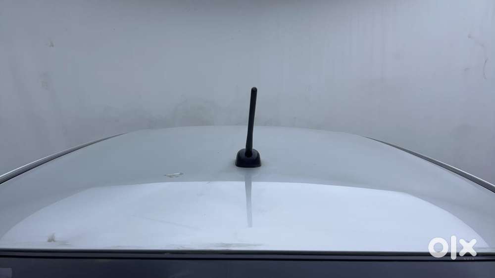 Maruti Suzuki Swift Dzire Vxi Optional, 2016, Petrol