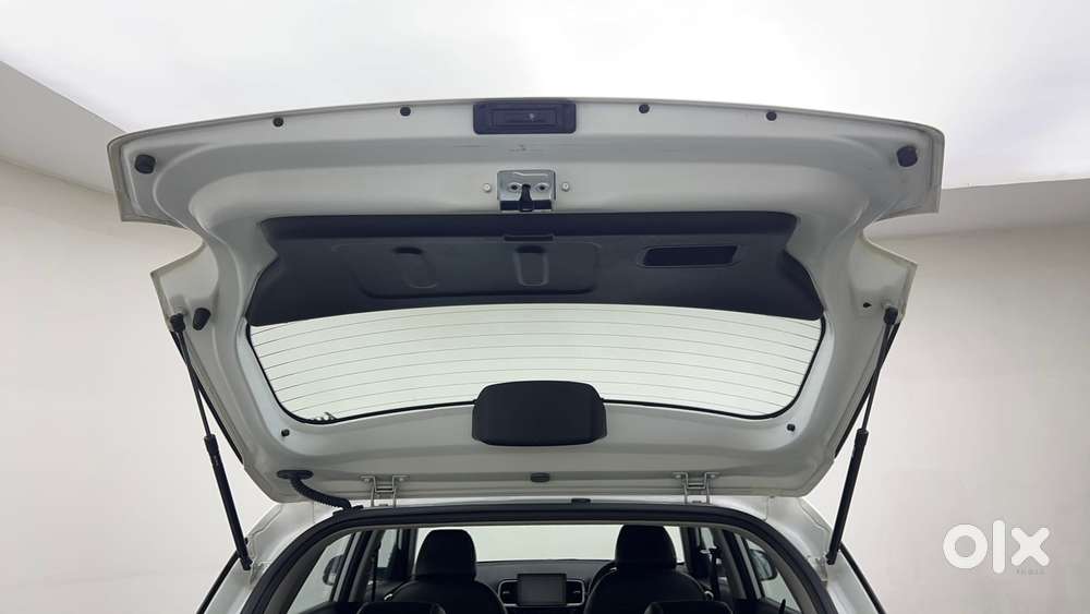 Hyundai Venue 1.2 S Plus, 2022, Petrol