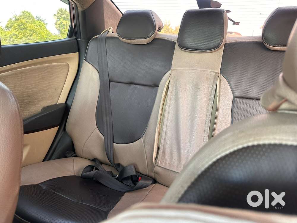 Hyundai Fluidic Verna 2012