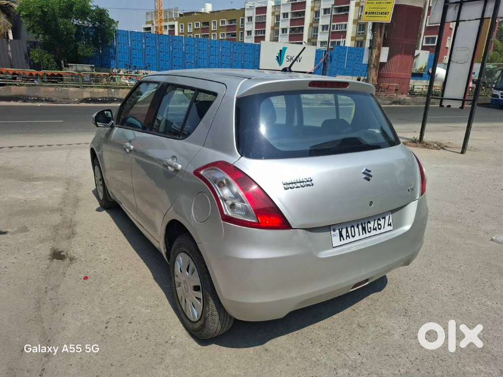 Maruti Suzuki Swift Vxi 1.2 Abs Bs-iv, 2012, Petrol