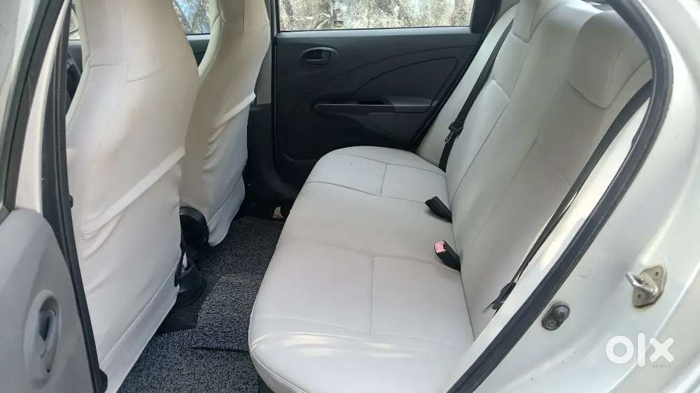 Toyota Etios 2012 1.5g Petrol Silver Well Maintained