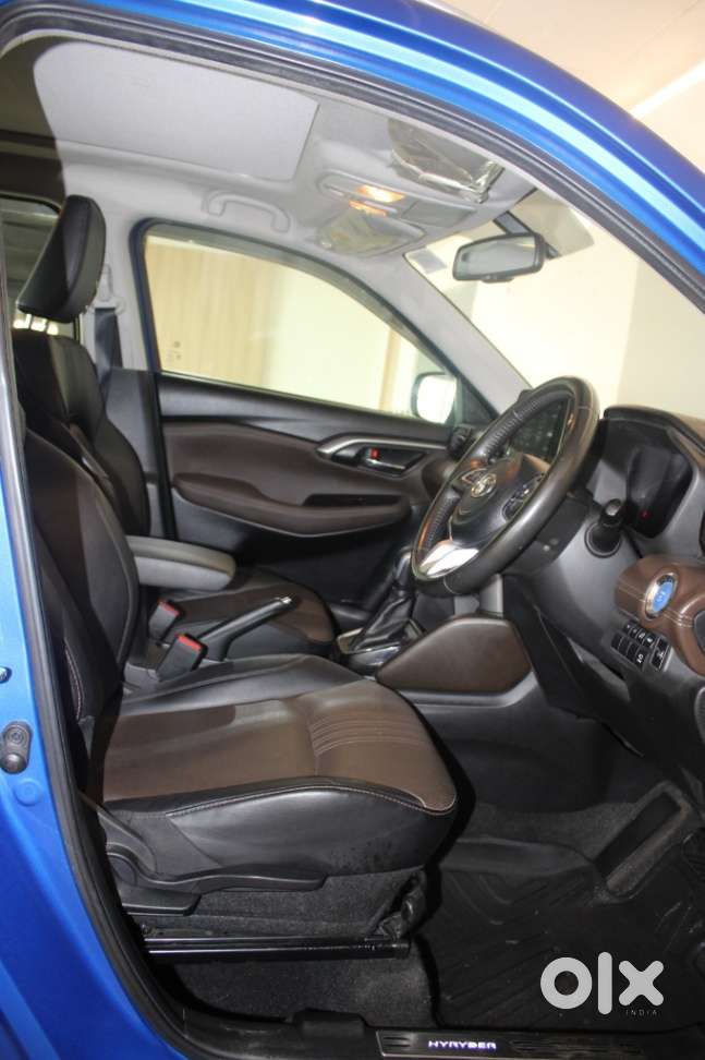 Toyota Urban Cruiser Hyryder 1.5 V Hybrid, 2023, Petrol