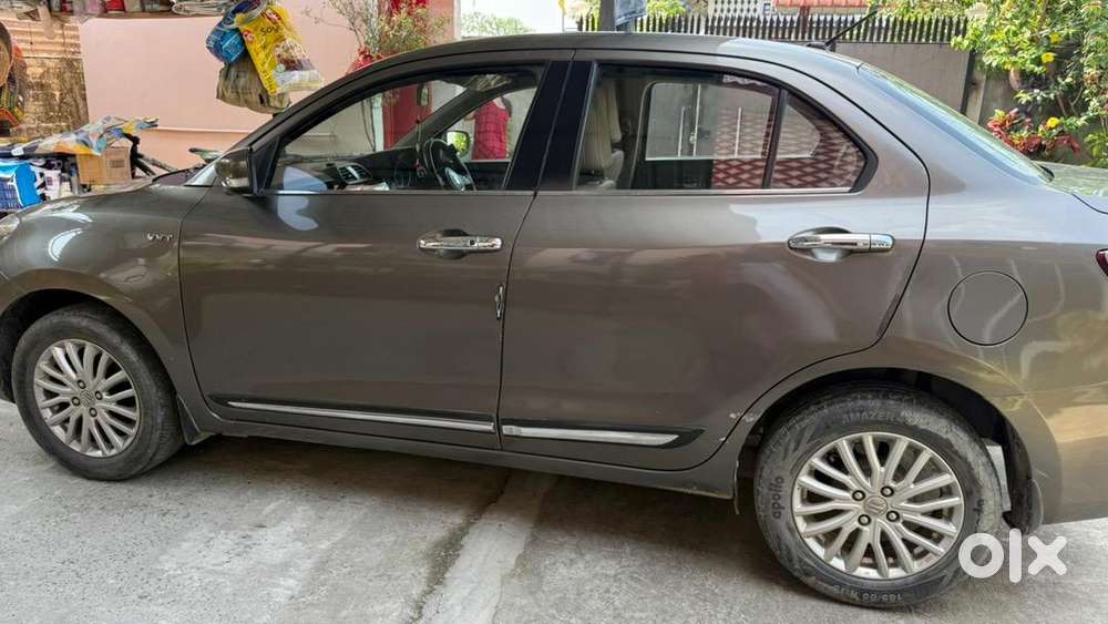Maruti Suzuki Swift Dzire 2017 Petrol Well Maintained