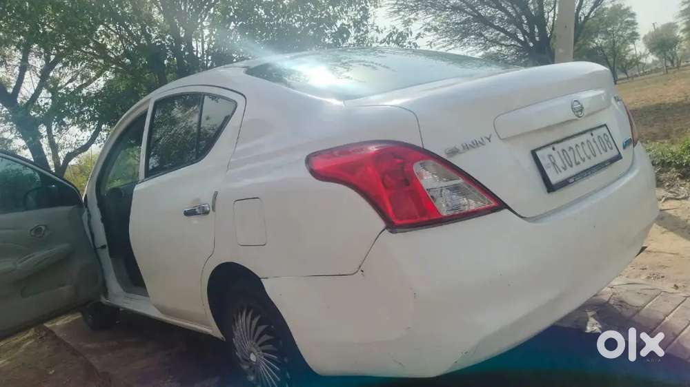 Nissan Sunny 2013 Diesel 117000 Km Driven