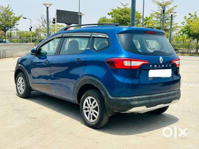 Renault Triber Rxz, 2023, Petrol