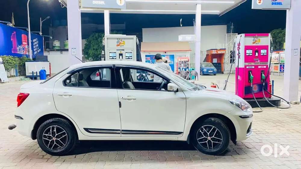Maruti Suzuki Dzire 2023 Petrol 82500 Km Driven