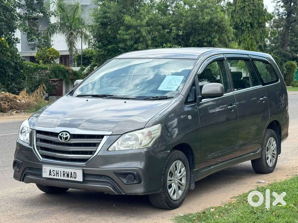 Toyota Innova 2.5 G (diesel) 8 Seater, 2014, Diesel