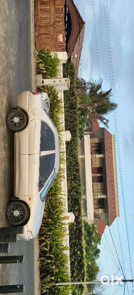 Mitsubishi Lancer 2003 Petrol 98000 Km Driven