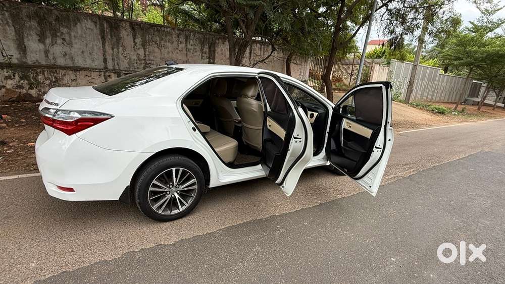 Toyota Corolla Altis 2017