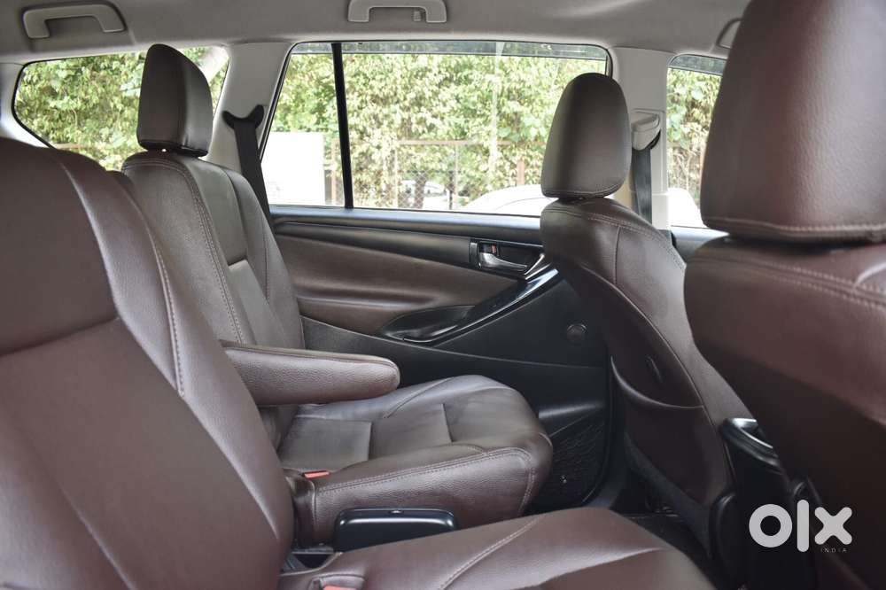 Toyota Innova Crysta 2.4 G Mt, 2019, Diesel