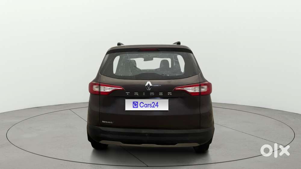 Renault Triber Rxt, 2022, Petrol
