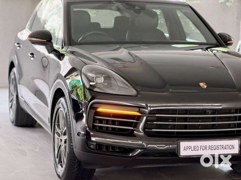 Porsche Cayenne Base, 2023, Petrol