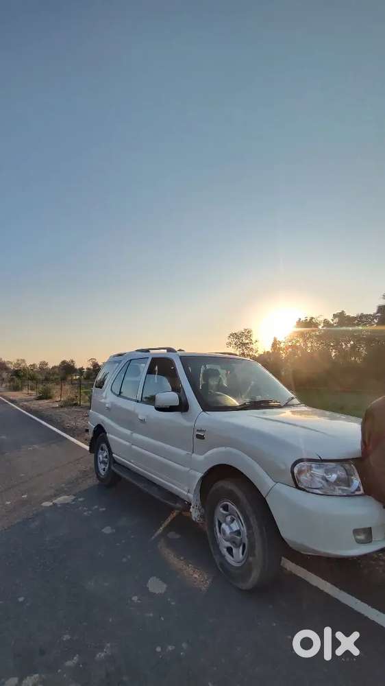 Tata Safari Dicor 2014