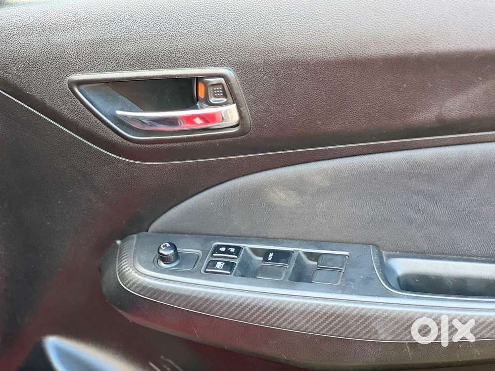 Maruti Suzuki Swift 1.2 Vxi (o), 2023, Petrol