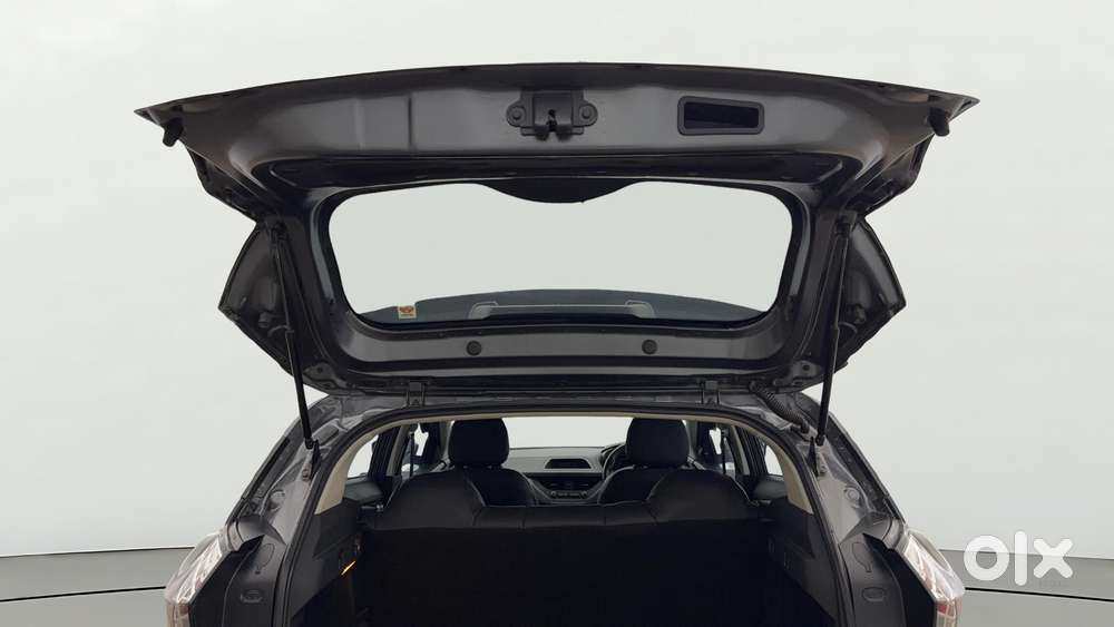 Tata Nexon 1.2 Revotron Xm (s), 2023, Petrol