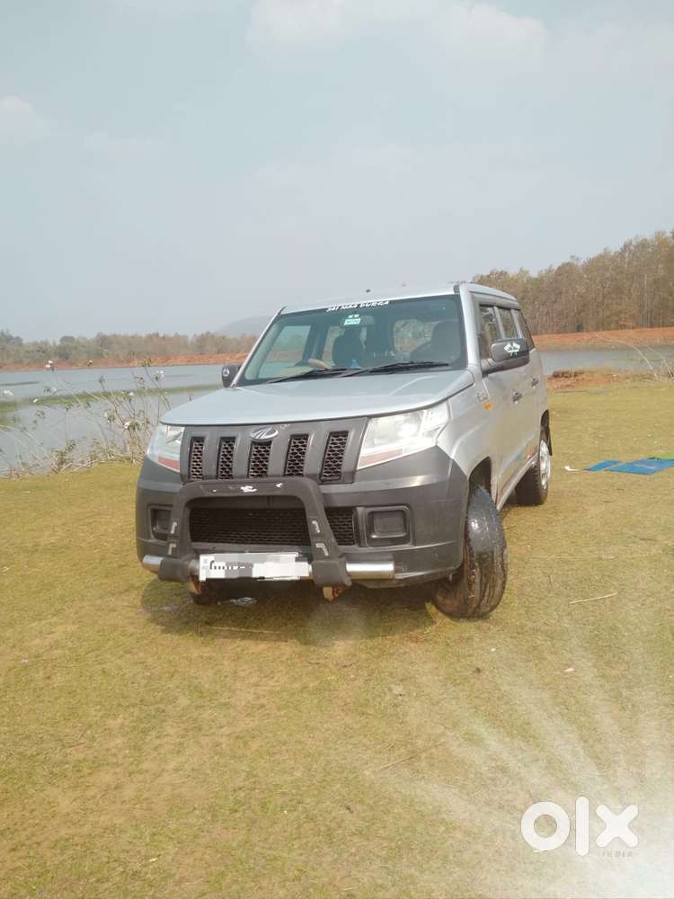 Mahindra Tuv 300 T8, 2017, Diesel