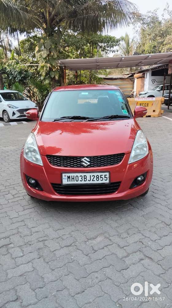 Maruti Suzuki Swift Vxi Abs Bsiv, 2013, Petrol