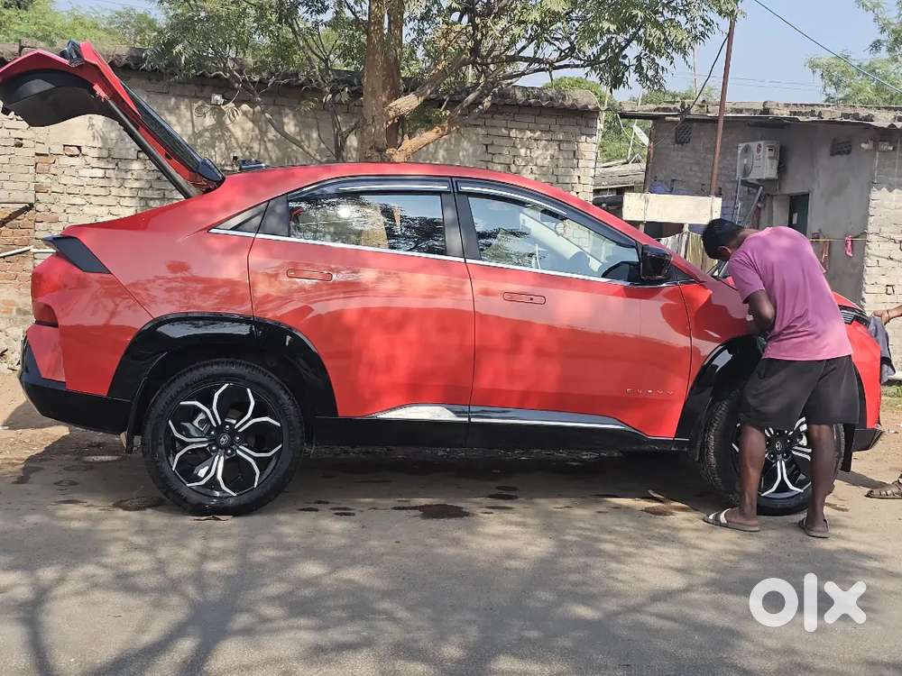 Tata Curvv Diesel Red Top Model Manual