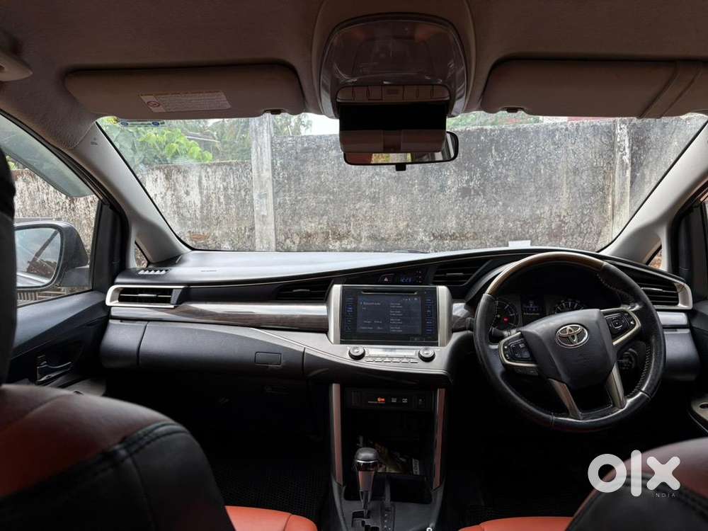 Toyota Innova Crysta 2016 Diesel Well Maintained