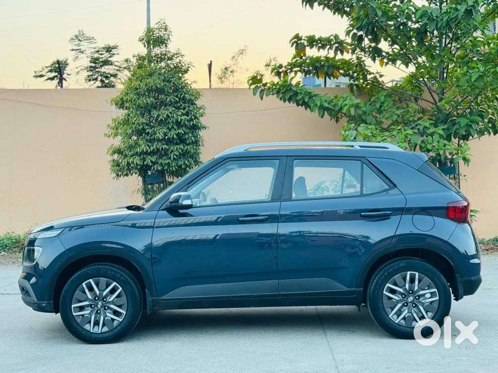 Hyundai Venue 1.0 Sx Turbo Imt, 2021, Petrol