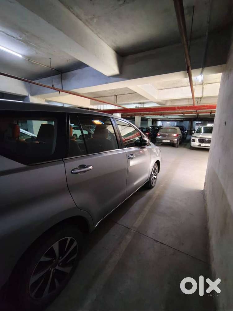 Toyota Crysta On Sell