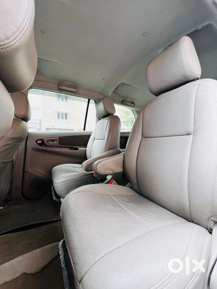Toyota Innova 2.5 V 7 Str, 2014, Diesel