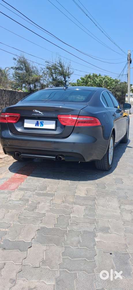 Jaguar Xe Prestige, 2016, Petrol