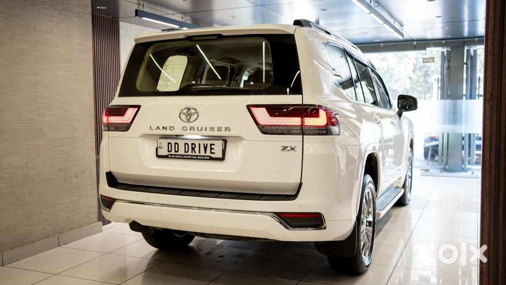 Toyota Land Cruiser 3.3 Zx Diesel, 2023, Diesel
