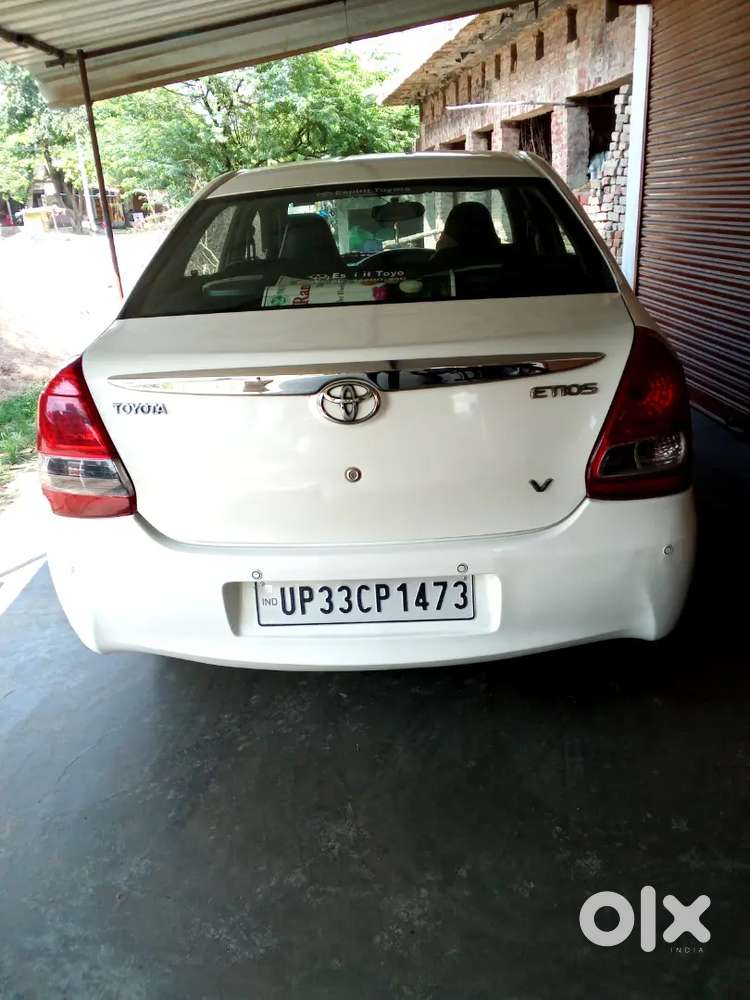 Toyota Etios 2011 Petrol Well Maintained