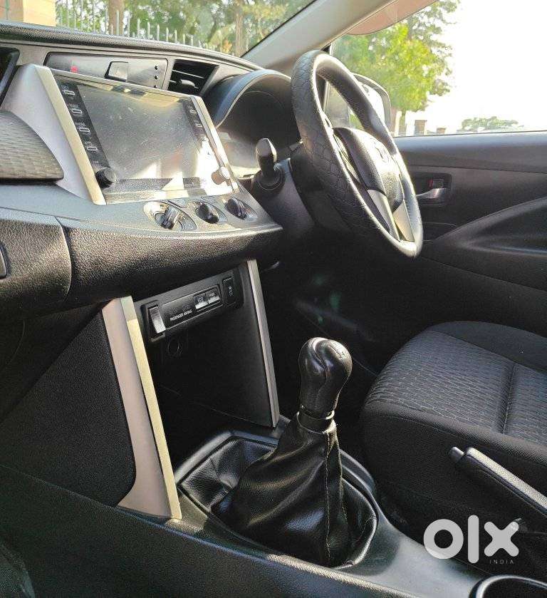 Toyota Innova Crysta 2.4 G Mt, 2022, Diesel