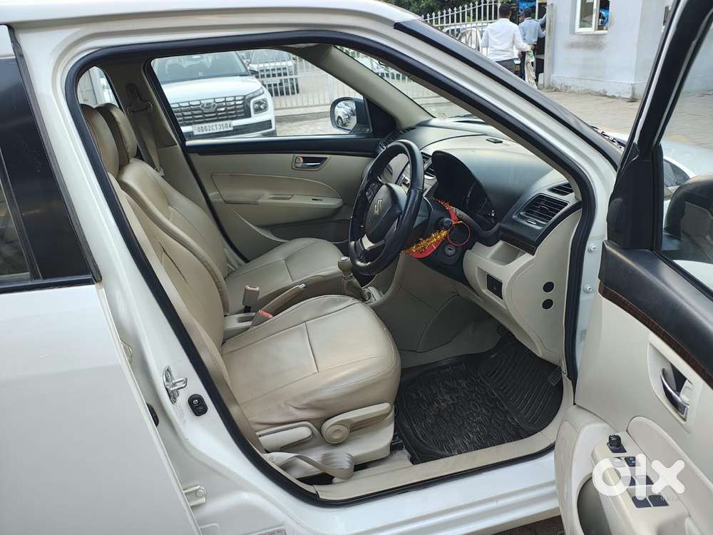 Maruti Suzuki Swift Dzire 1.2 Zxi Bsiv, 2013, Petrol