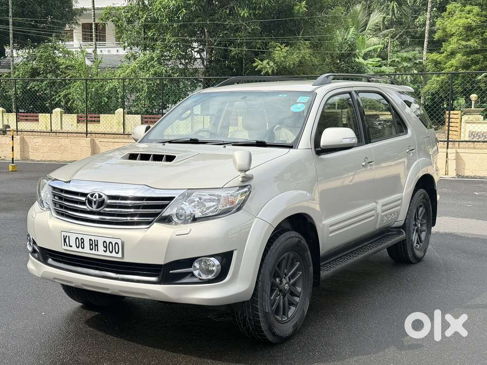 Toyota Fortuner 4x2 Manual, 2015, Diesel