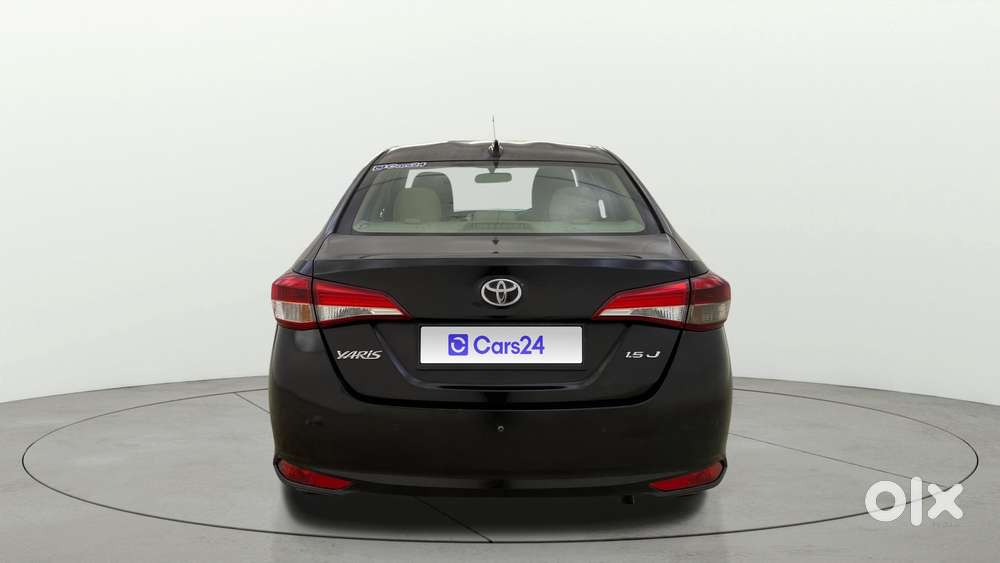 Toyota Yaris J Cvt, 2020, Petrol