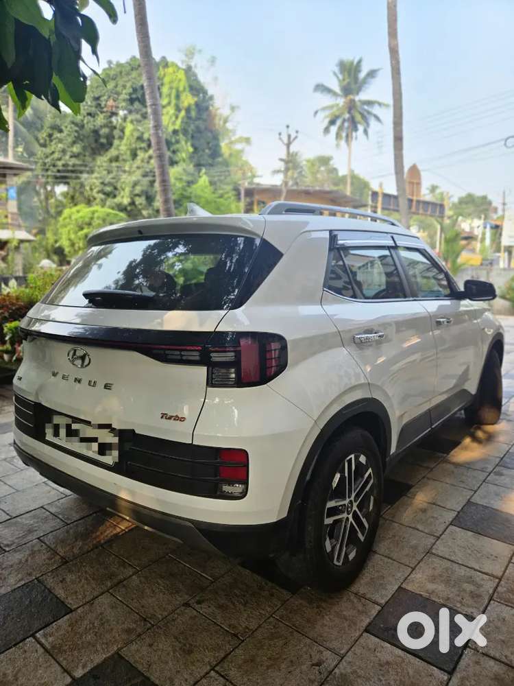 Hyundai Venue 1.0 Turbo Imt (top End) – 2023 – For Sale