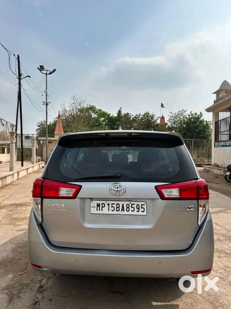 Toyota Innova Crysta 2018