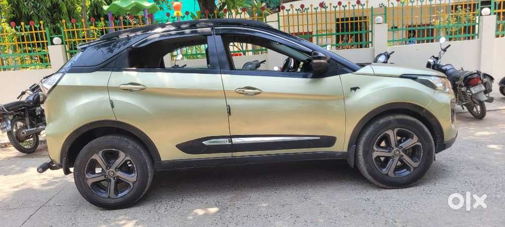 Tata Nexon 1.2 Revotron Xza Plus Dualtone, 2022, Petrol
