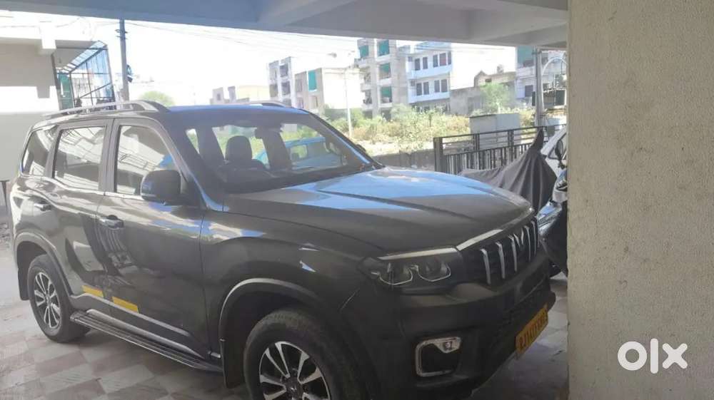 Mahinda Scorpio N Deep Forest Mint Condtion