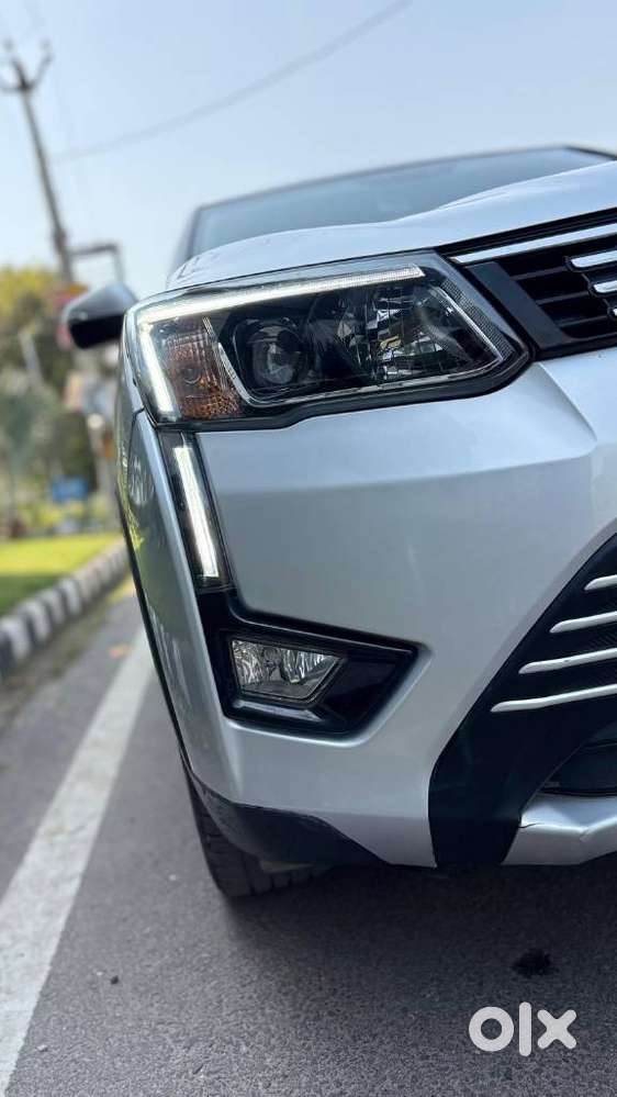 Mahindra Xuv300 W8 Option Dual Tone, 2019, Petrol