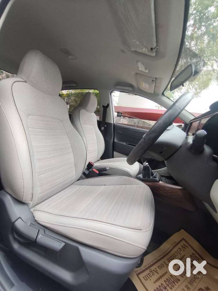 Hyundai Aura 1.0 Sx Plus Petrol, 2022, Petrol