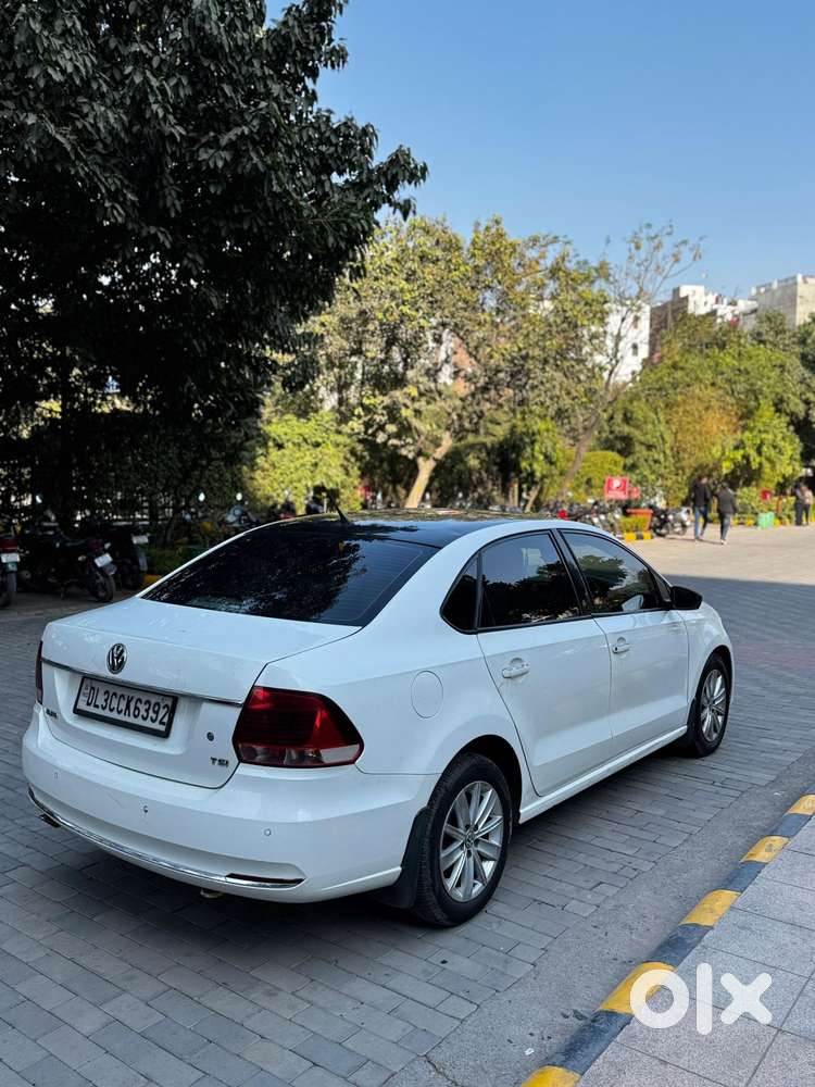 Volkswagen Vento 1.2 Tsi Highline Plus At, 2016, Petrol