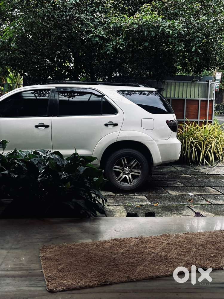 Toyota Fortuner Diesel Manual 2010