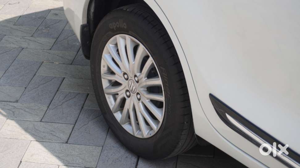 Maruti Suzuki Dzire Zxi Ags, 2023, Petrol