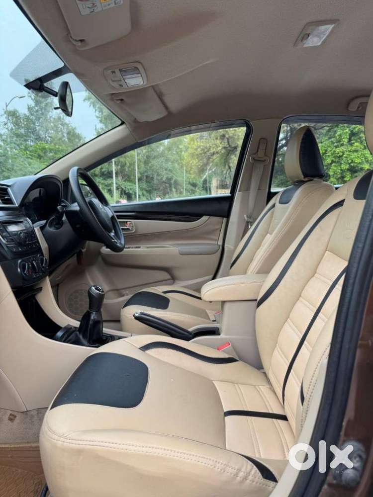 Maruti Suzuki Ciaz Zdi, 2017, Petrol