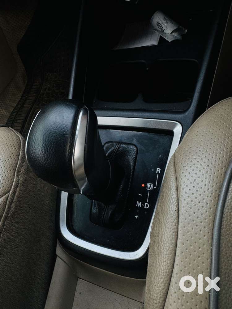 Maruti Suzuki Swift Dzire Zdi + Amt, 2017, Diesel